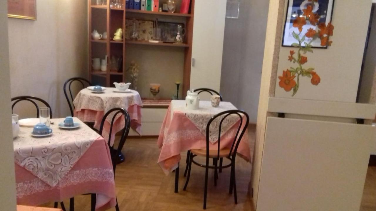 Hotel Centrale Chiusi Bagian luar foto