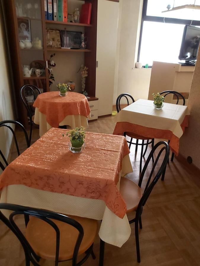 Hotel Centrale Chiusi Bagian luar foto