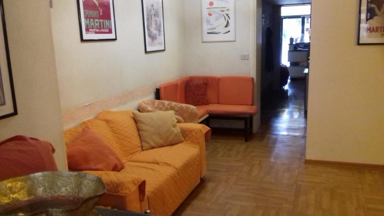 Hotel Centrale Chiusi Bagian luar foto